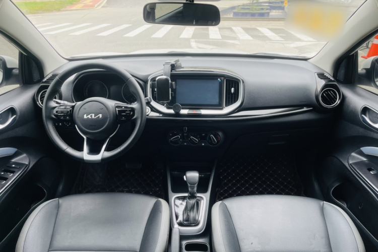 Used Kia Stonic 2021 1.4L CVT Fun Edition
