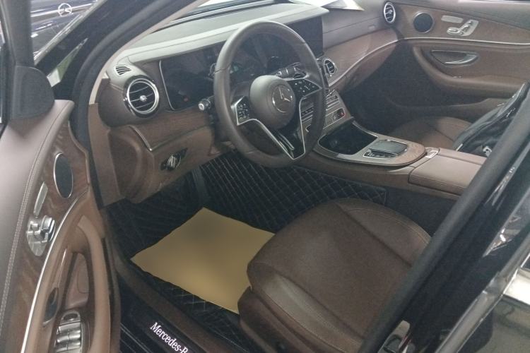Used Mercedes-Benz E-Class 2023 Updated E 300 L Fashion Edition
