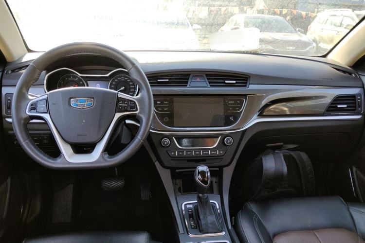 Used Geely Auto Emgrand 2017 Hatchback RS Million Edition 1.5L CVT Upward Version
