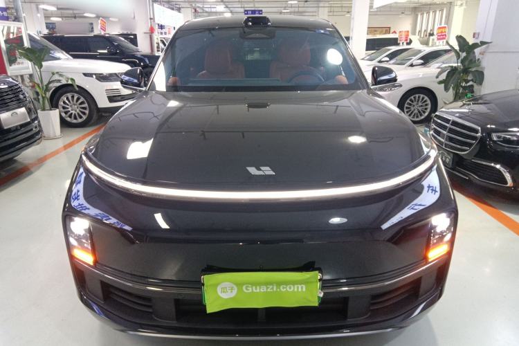 Used Li Auto L9 2025 Pro Smart Refresh Edition

