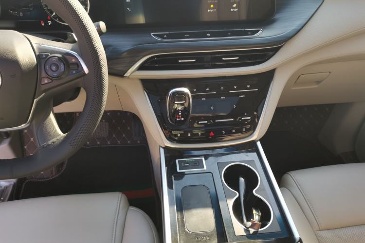 Used Buick GL8 2021 ES Landtrek 653T Comfort Edition
