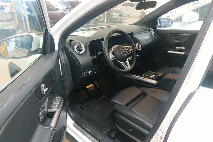 Used Mercedes-Benz GLA 2023 GLA 220
