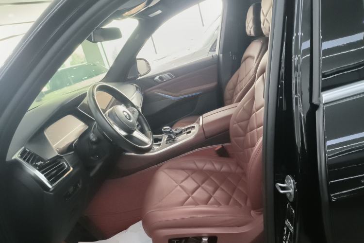 Used BMW X5 2022 xDrive 40Li M Sport Package
