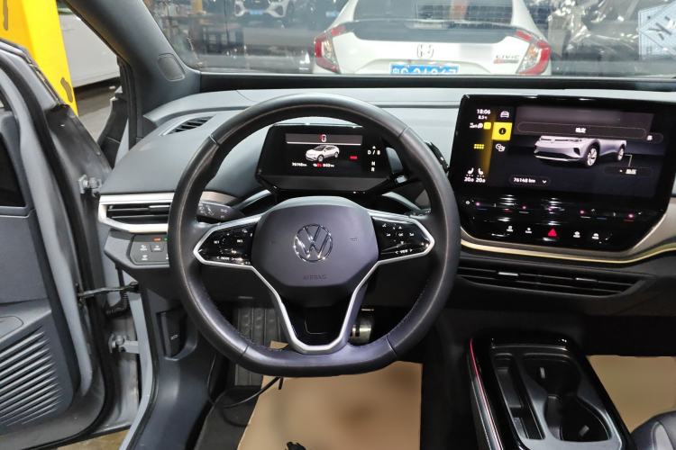 Used Volkswagen ID.4 CROZZ 2021 Long-Range PRO Two-Wheel Drive Version
