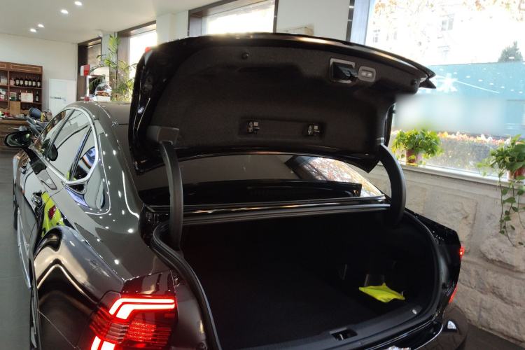 Used Volvo S90 New Energy 2024 Plug-in Hybrid Four-Wheel Drive Long-Range Luxury Smart Edition
