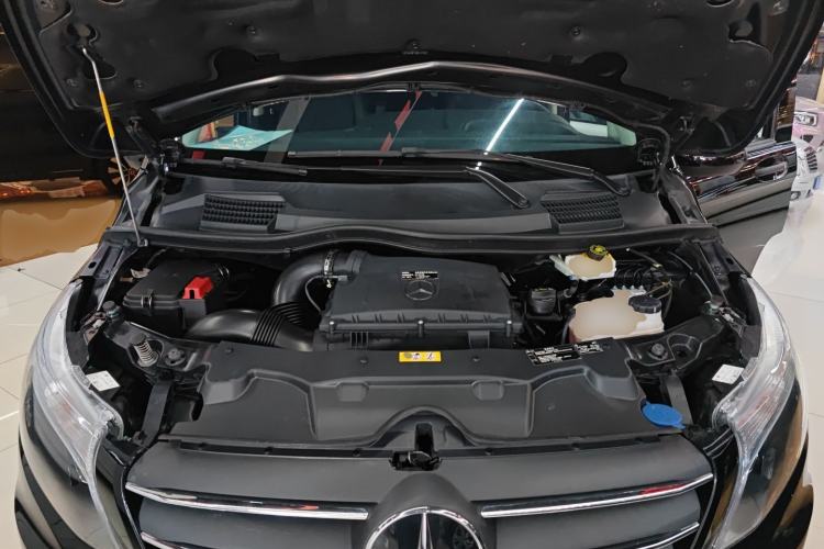 Used Mercedes-Benz Vito 2021 2.0T Elite Version 7 Seats
