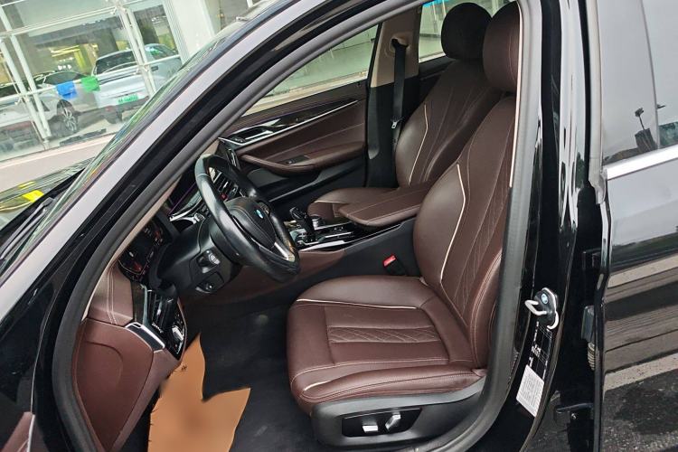 Used BMW 5 Series 2021 525Li Luxury Package
