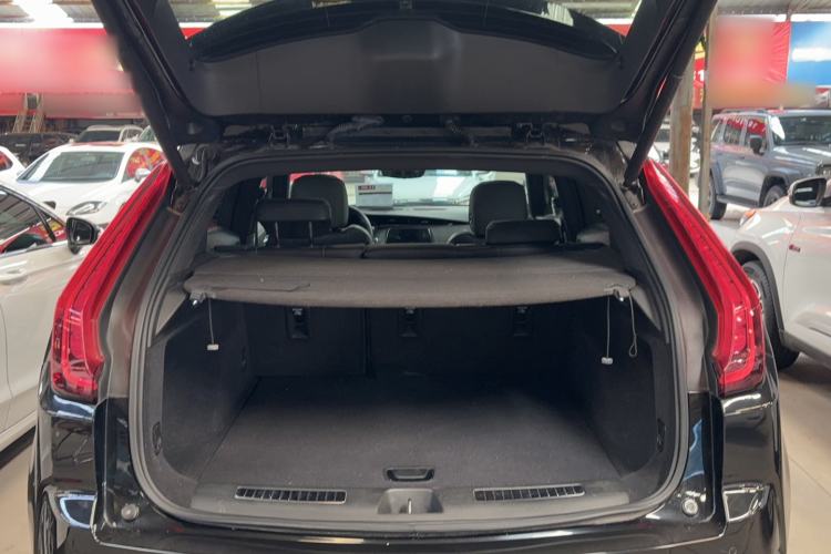 Used Cadillac XT4 2020 28T Two-Wheel-Drive Leading Version
