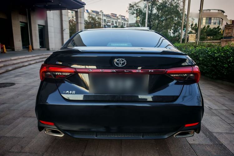 Used Toyota Avalon 2019 2.5L Ambition Version China VI Standard
