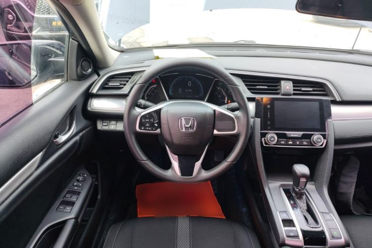 Used Honda Civic 2016 220TURBO CVT Luxury Edition
