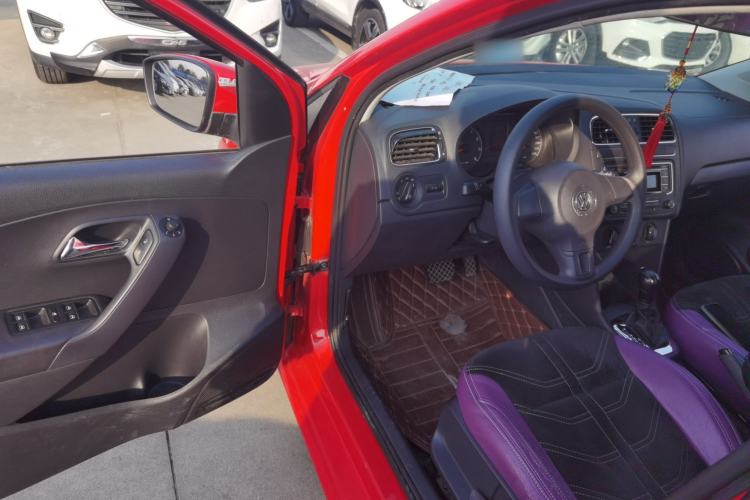 Used Volkswagen Polo 2013 1.6L Automatic Comfort Edition
