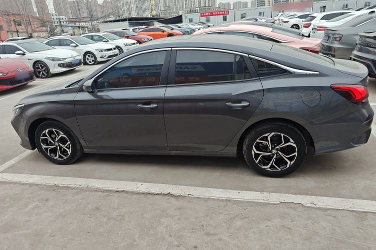 Used MG 5 2022 180 DVVT CVT Youth Luxury Edition
