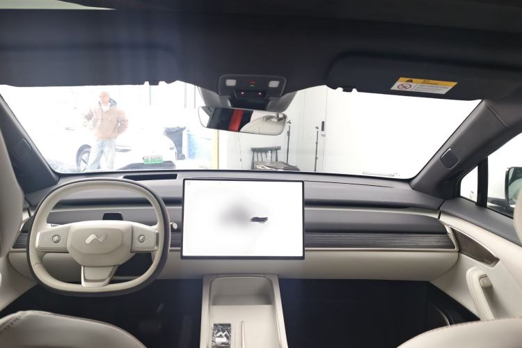 Used ONVO L60 2024 60 kWh All-Wheel Drive