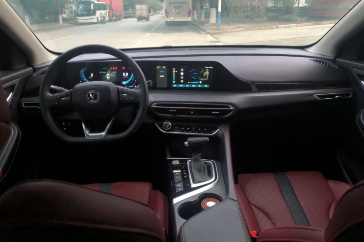 Used Changan Eado 2021 PLUS Blue Whale NE 1.4T GDI DCT Prestige Model
