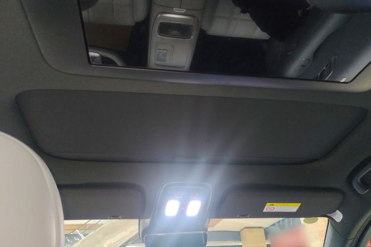 Used  S09 2025 Rear-Drive Ultra+
