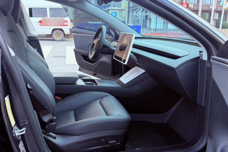 Used Tesla Model 3 2023 Rear-Wheel-Drive Version
