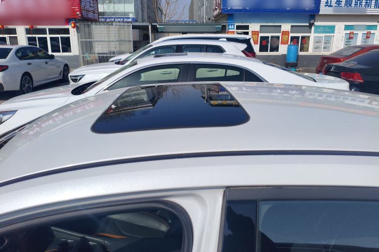 Used Changan UNI-V 2024 1.5T Luxury Edition
