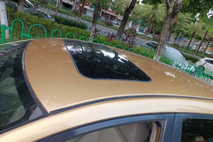 Used Nissan Tiida 2011 1.6L CVT Smart Version
