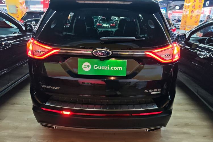 Used Ford Edge 2016 EcoBoost 245 Two-Wheel-Drive Titanium 7-Seater
