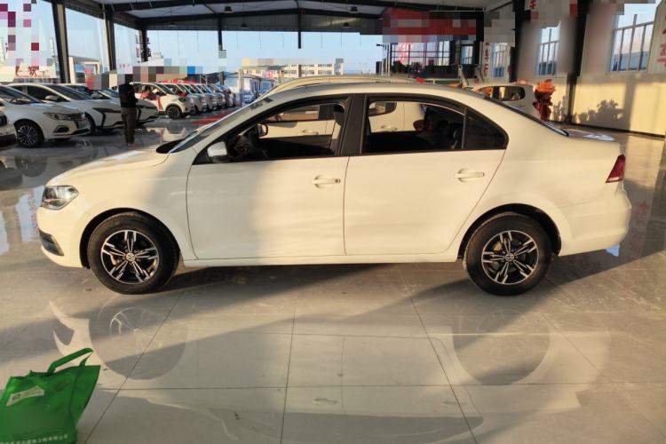 Used Volkswagen Santana 2016 1.6L Manual Fashion Edition
