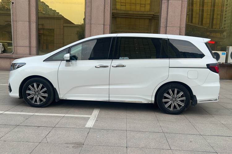 Used Honda Odyssey 2022 2.0L eHEV Sharp Enjoyment Edition
