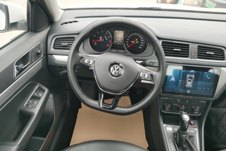 Used Volkswagen Gran Lavida 2017 230TSI DSG Comfort Edition
