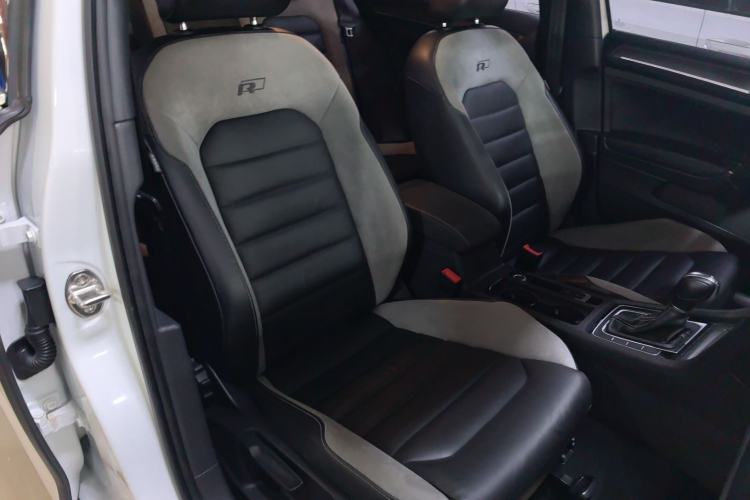 Used Volkswagen Golf 2016 1.4TSI Automatic R-Line
