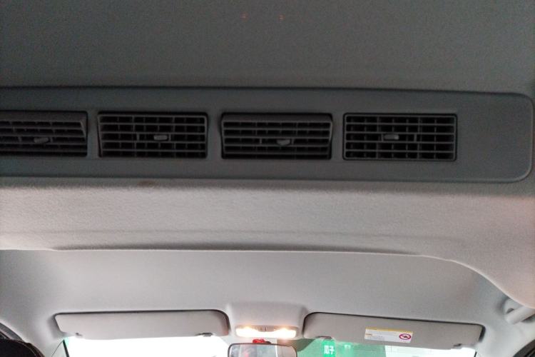 Used  M3 2023 1.8L 7/8-Seater Smart Connectivity Version