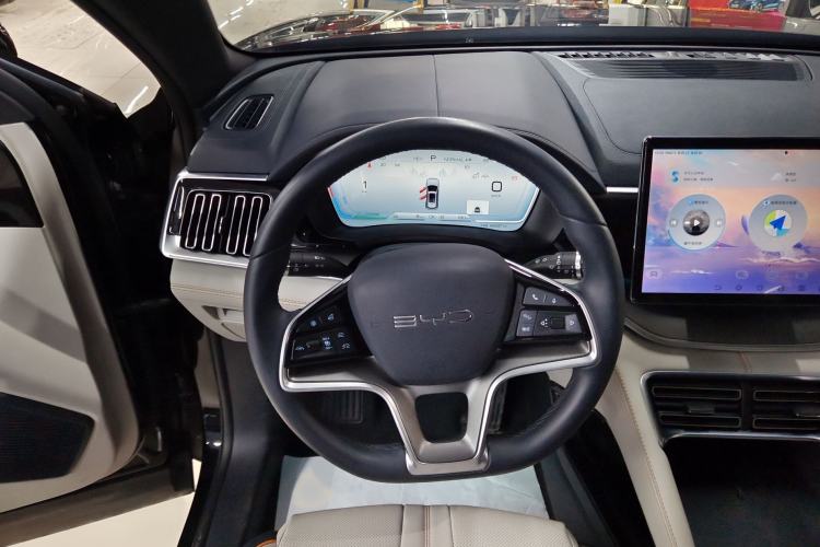 Used BYD Song PLUS New Energy 2023 Champion Edition DM-i 110KM Flagship PLUS
