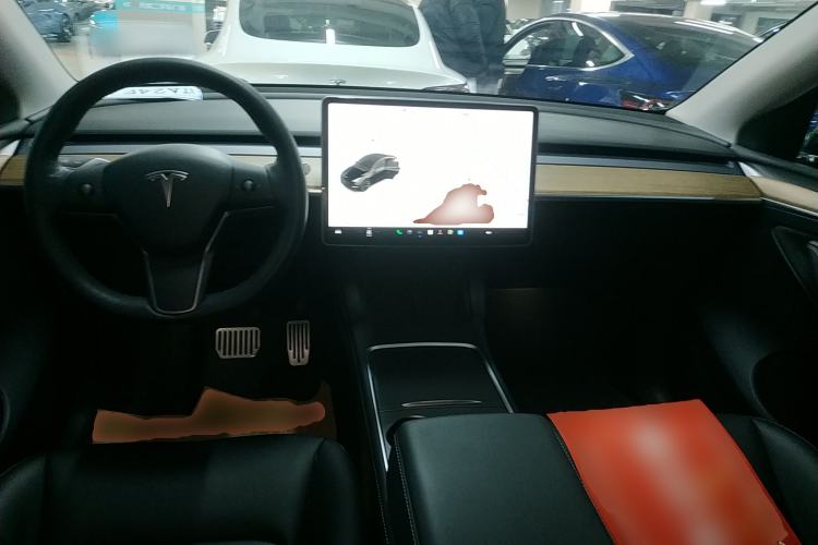 Used Tesla Model Y 2021 Long-Range All-Wheel-Drive Version
