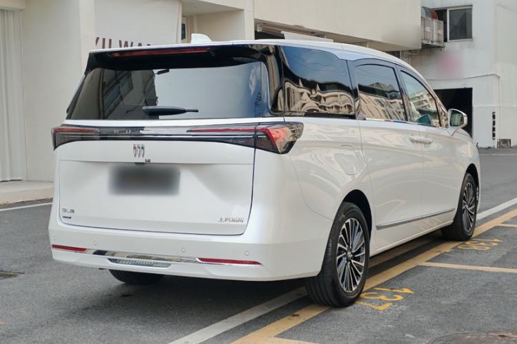 Used Buick GL8 New Energy 2025 Lushang First-Drive Edition 7-Seater