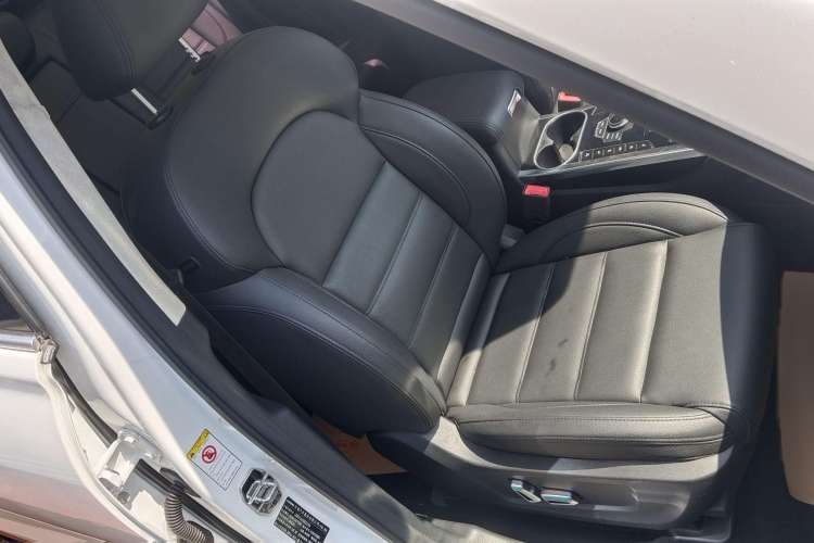 Used Haval H7 2017 Red-Label H7 2.0T Automatic Prestige Model
