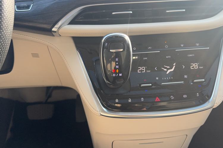 Used Buick GL8 2021 Avenir Aivia Six-Seat Luxury Edition