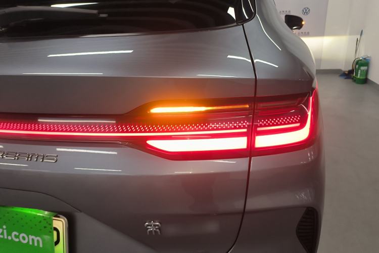 Used BYD Song PLUS New Energy 2023 Champion Edition EV 520KM Prestige Model
