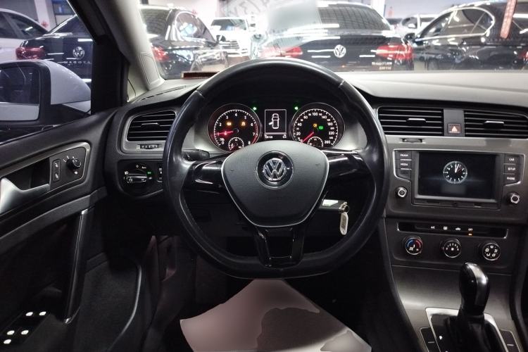 Used Volkswagen Golf 2016 230TSI Automatic Comfort Version