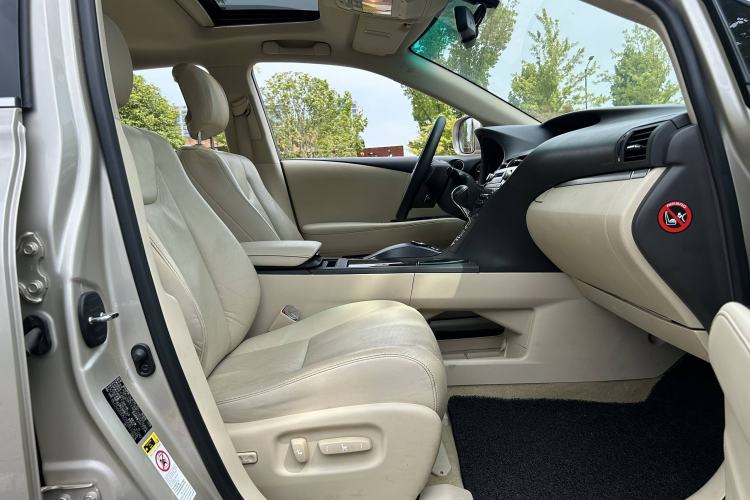 Used Lexus RX Classic 2012 270 Elegant Edition
