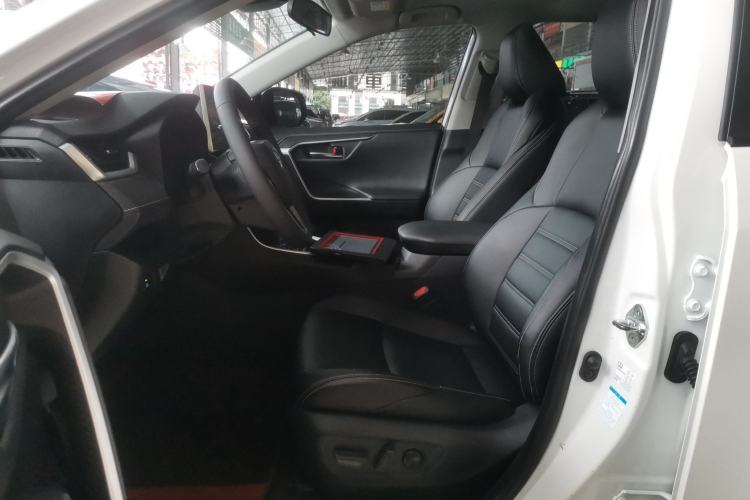 Used Toyota Wildlander 2021 2.0L CVT 4x4 Luxury Edition