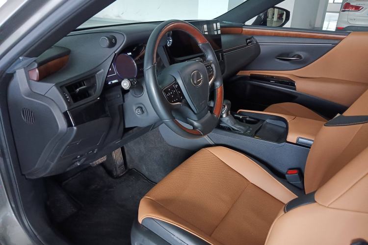 Used Lexus ES 2022 200 Luxury Edition
