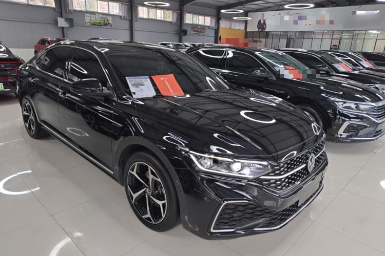 Used Volkswagen Passat 2023 Restyled 330TSI Starry Luxury Edition
