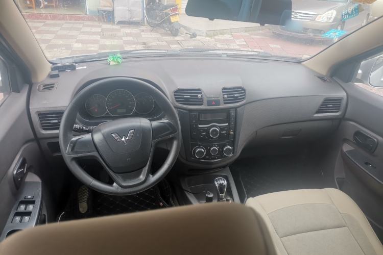 Used Wuling Hongguang 2016 1.5L S Comfort Version
