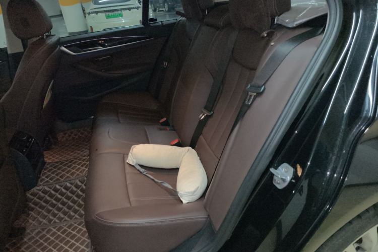 Used BMW 5 Series 2019 525Li Luxury Package
