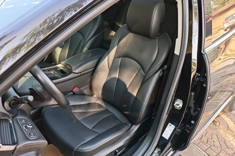 Used Buick LaCrosse 2021 652T Luxury Model
