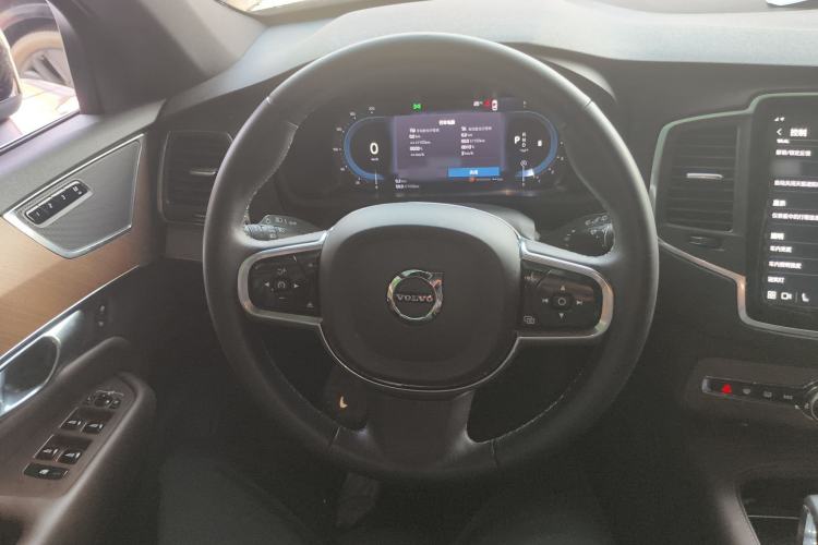 Used Volvo XC90 2023 B5 SmartDrive Luxury Edition 5 Seats