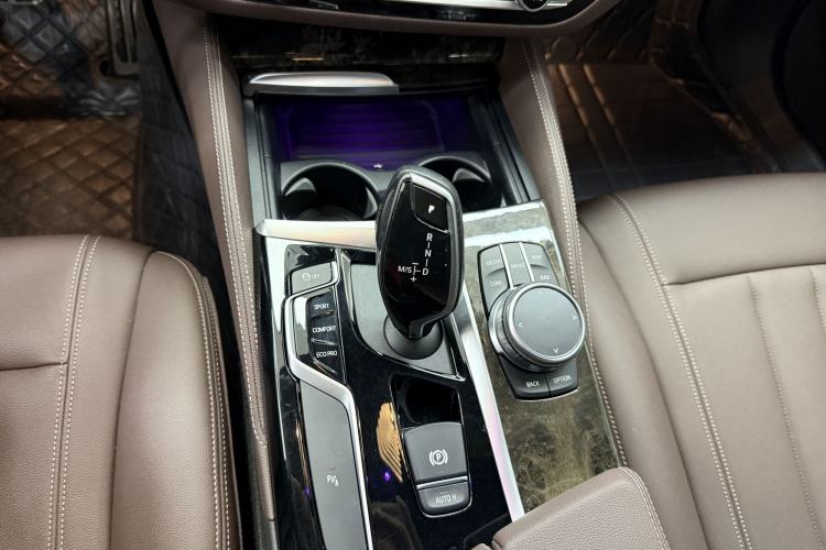 Used BMW 5 Series 2019 Restyled 525Li M Sport Package