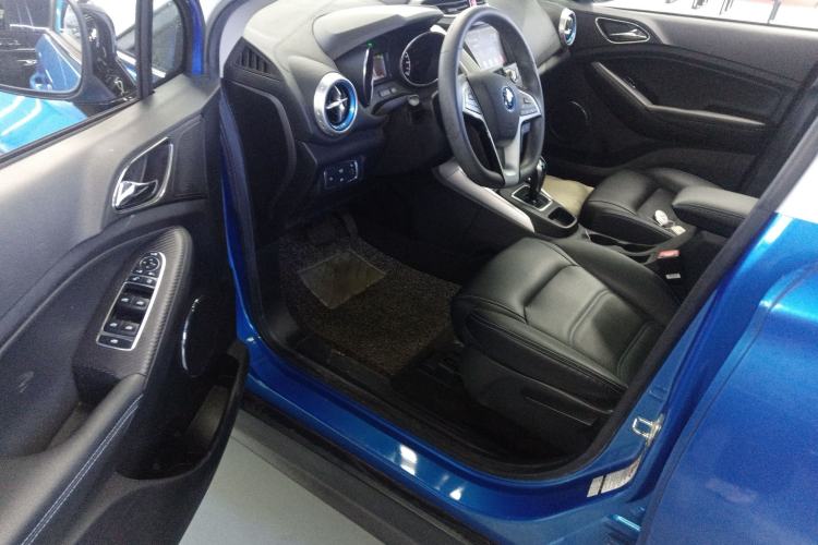 Used BYD Yuan New Energy 2018 EV360 Smart Connected Cool Model