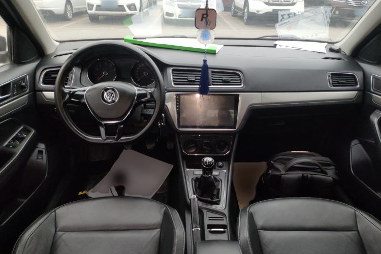 Used Volkswagen Lavida 2015 1.6L Manual Comfort Edition