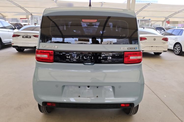 Used Wuling Hongguang MINIEV 2022 Easy Version Lithium Iron Phosphate
