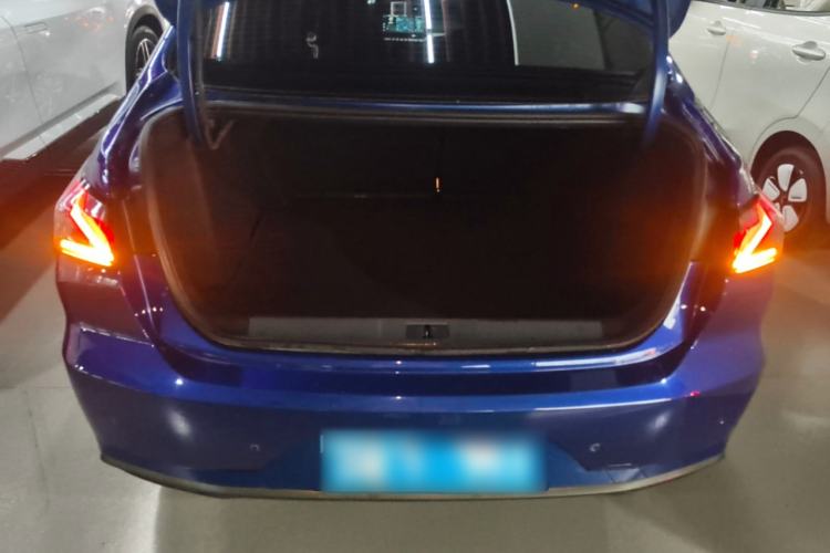 Used Peugeot 408 2022 1.6T Light-Chasing Edition
