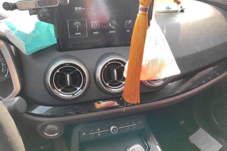 Used Wey VV5 2017 2.0T Ultra-Luxury Version
