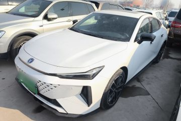 Used Changan UNI-V iDD 2024 Blue Whale Smart Electric iDD 136km Smart & Fun Model